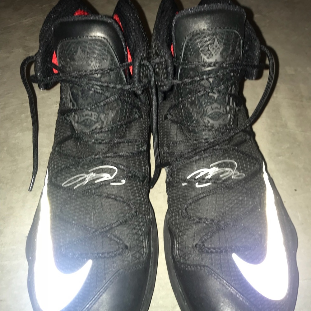 Black Nike shoes